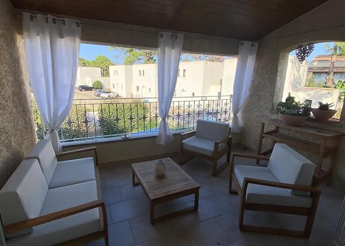 Casa Sole E Mare * بورجو